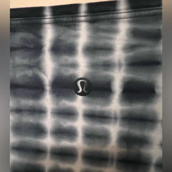 Lululemon long sleeve shirt - Picture 2 of 3